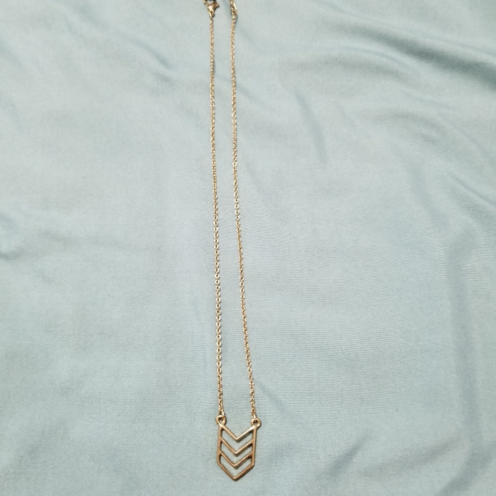 Gold necklace, Chevron design